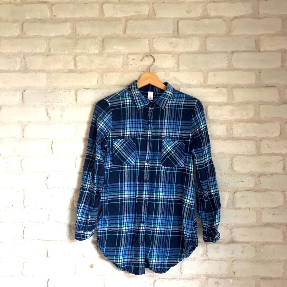 No Boundaries Plaid Button Up L